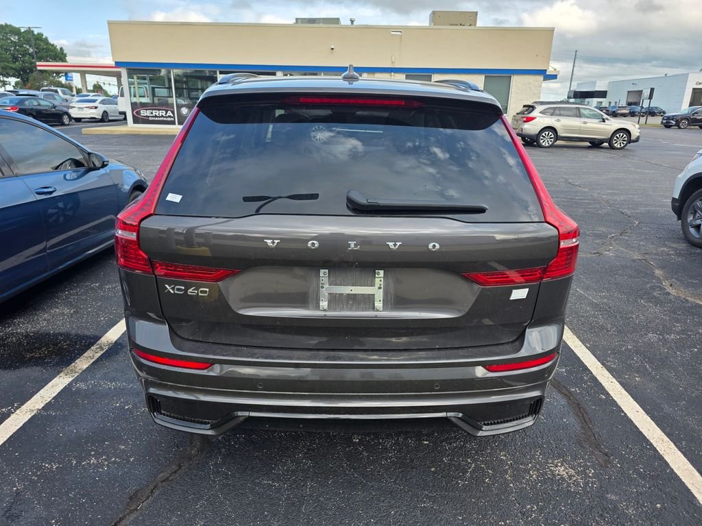 Used 2024 Platinum Gray Metallic Volvo T8 Plus Dark Theme image 3