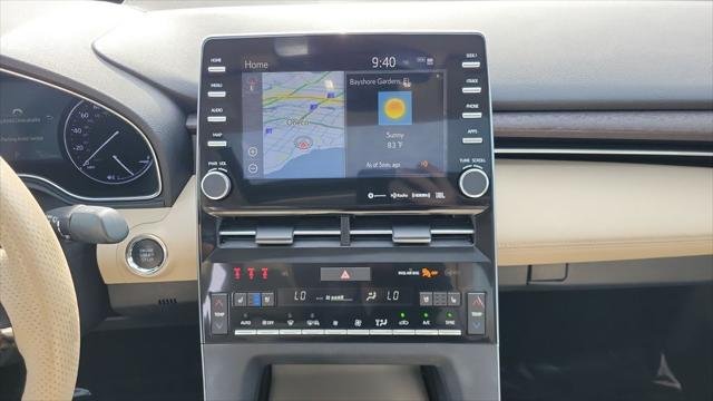 Certified Used 2019 BROWNSTONE Toyota  image 14