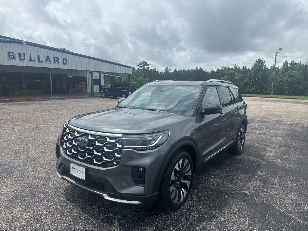 Used 2025 Gray Ford Platinum image 20