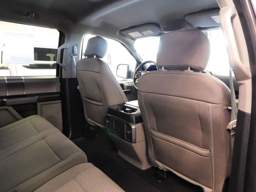 Used 2020 Iconic Silver Metallic Ford XLT image 39
