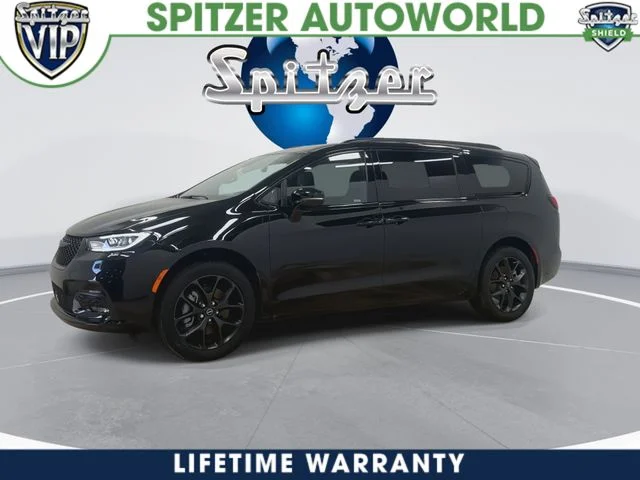 2026 Chrysler Pacifica Limited - Photo 6