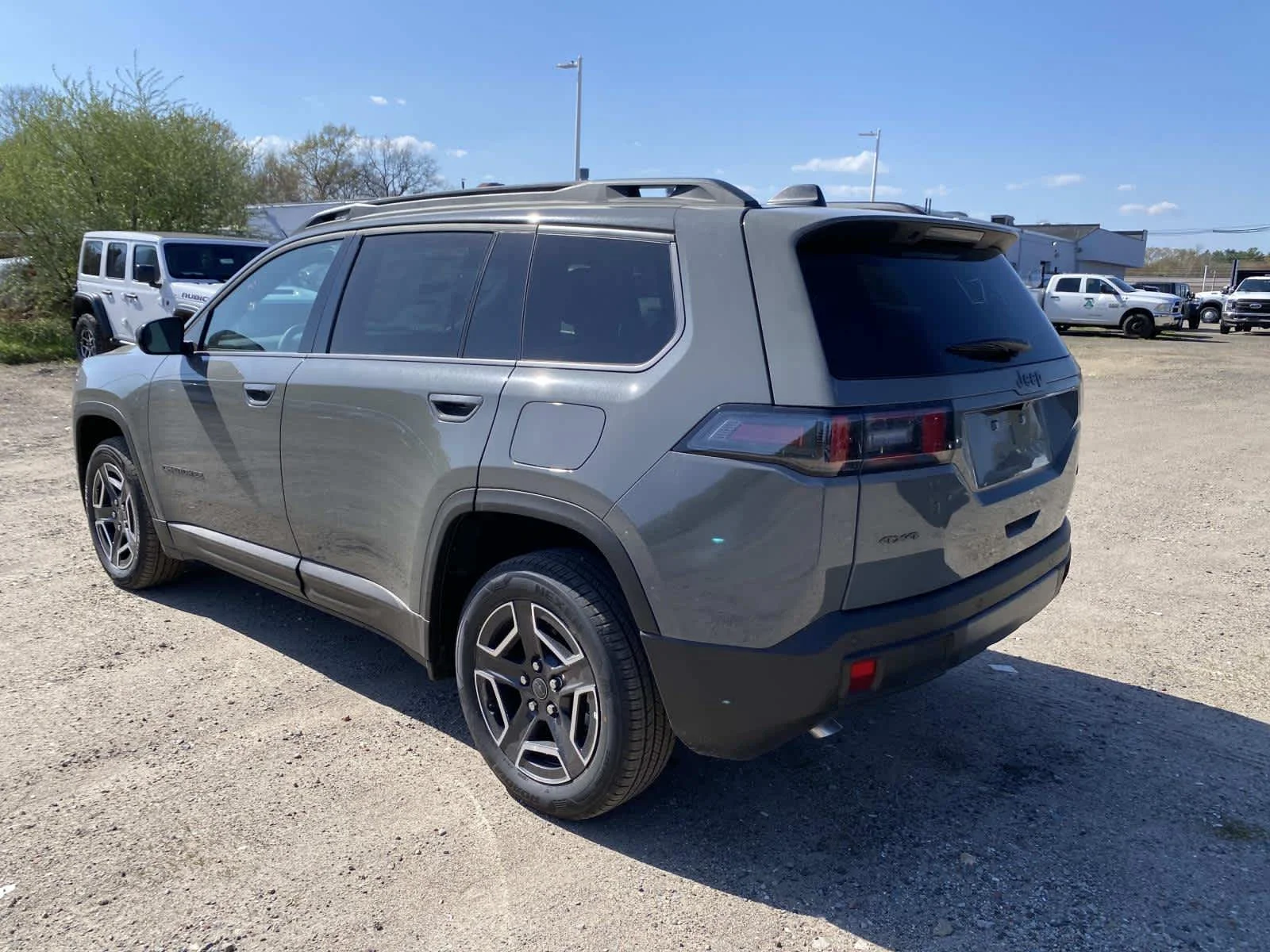 New 2026 Sting-Gray Clearcoat Jeep Laredo image 3