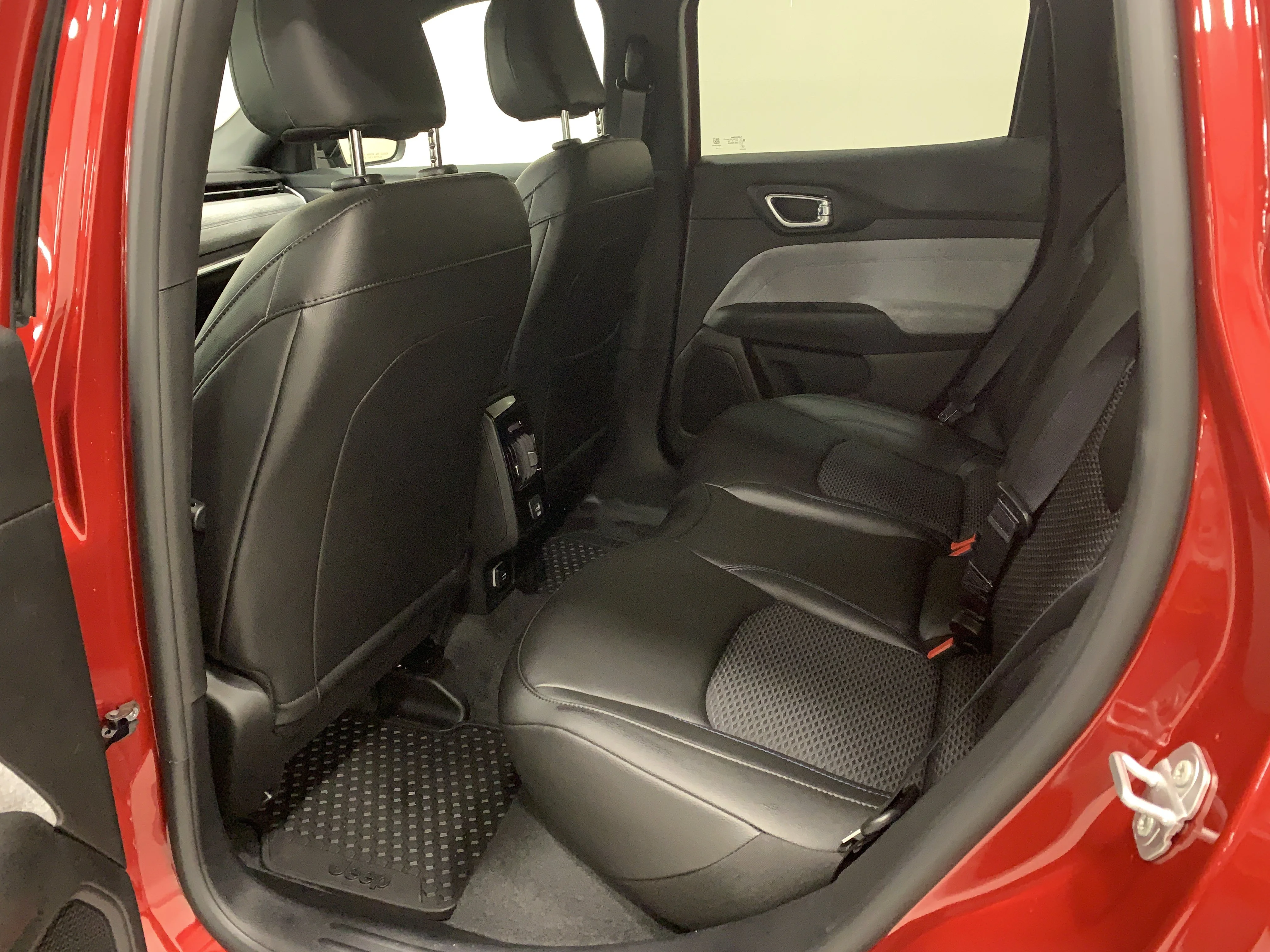 New 2025 Red Hot Pearl Jeep North image 9
