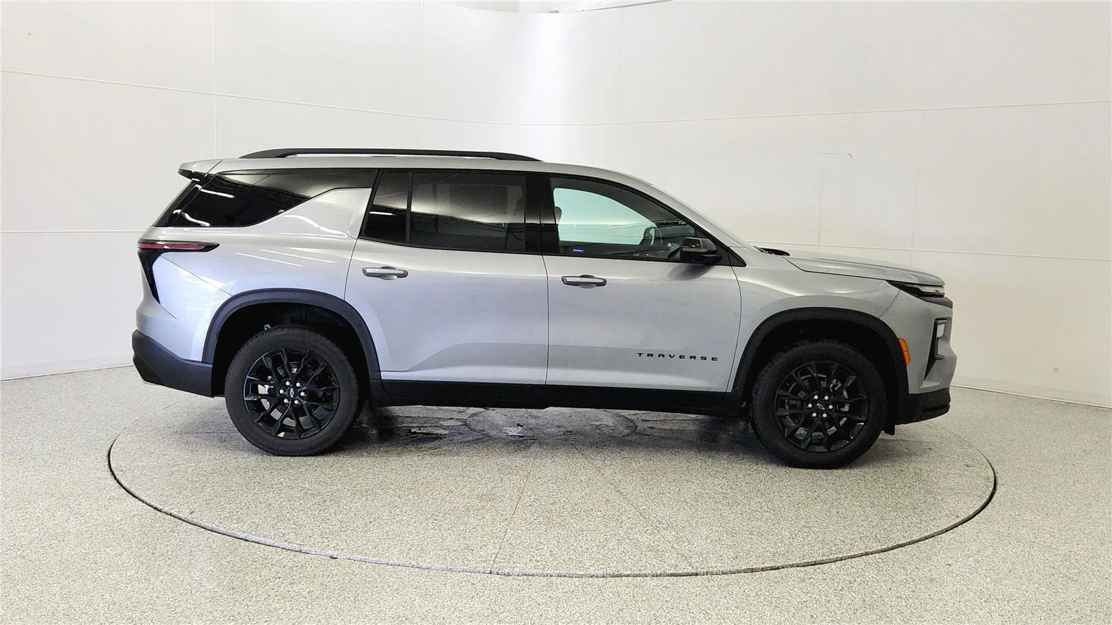 2026 Chevrolet Traverse LT - Photo 8