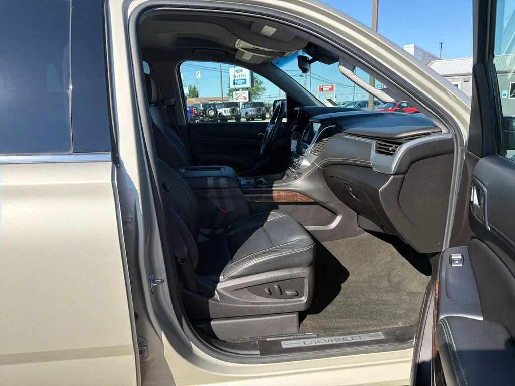 Used 2017 Champagne Silver Chevrolet LT image 21