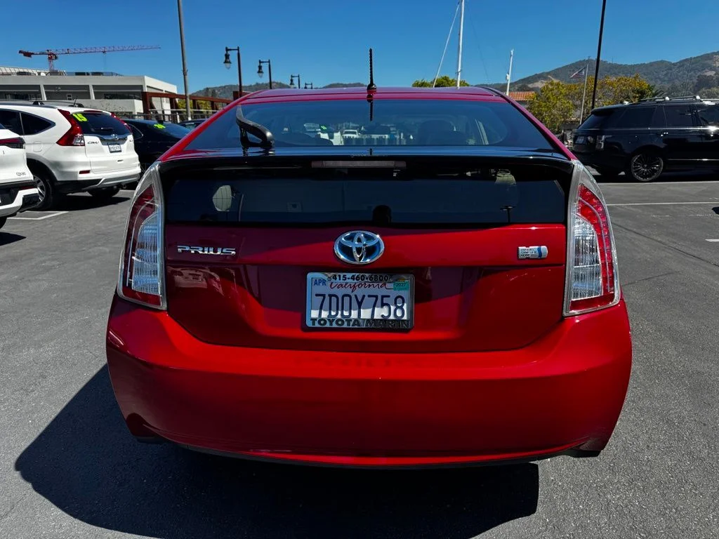 Used 2013 Red Toyota Two image 8
