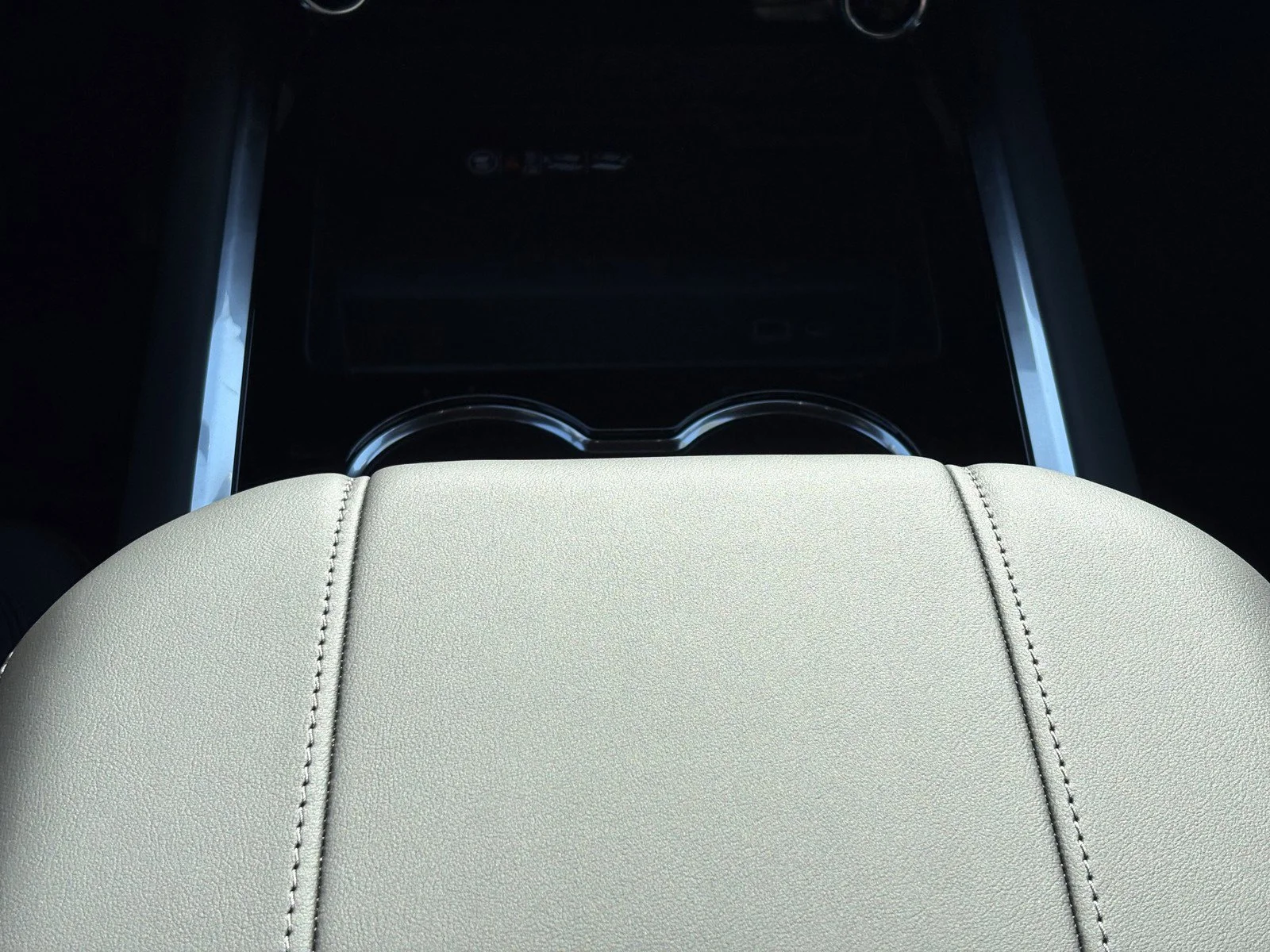 2027 Chevrolet Tahoe LT - Photo 19