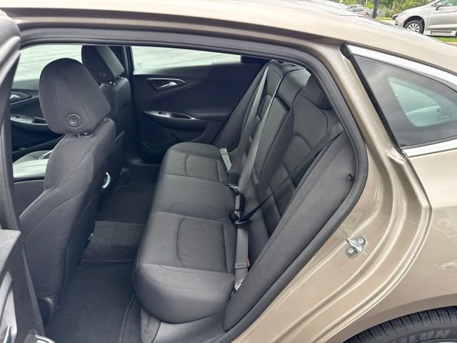 Used 2025 Gray Chevrolet LT image 9