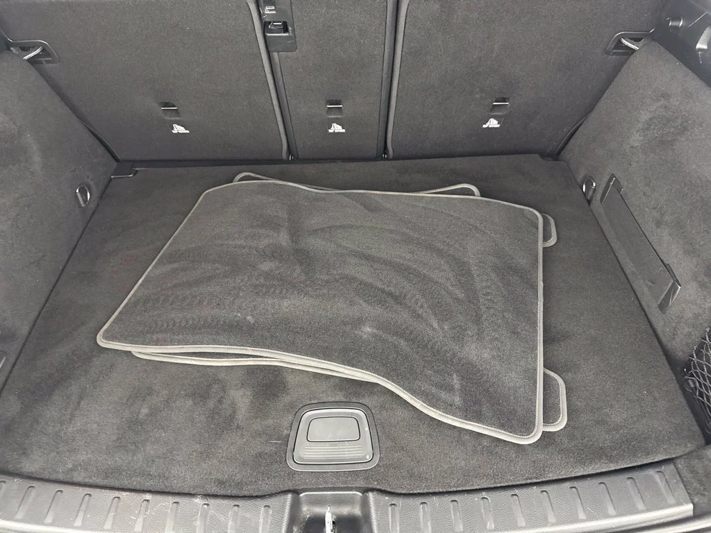 Used 2021  Mercedes-Benz GLA 250 image 28
