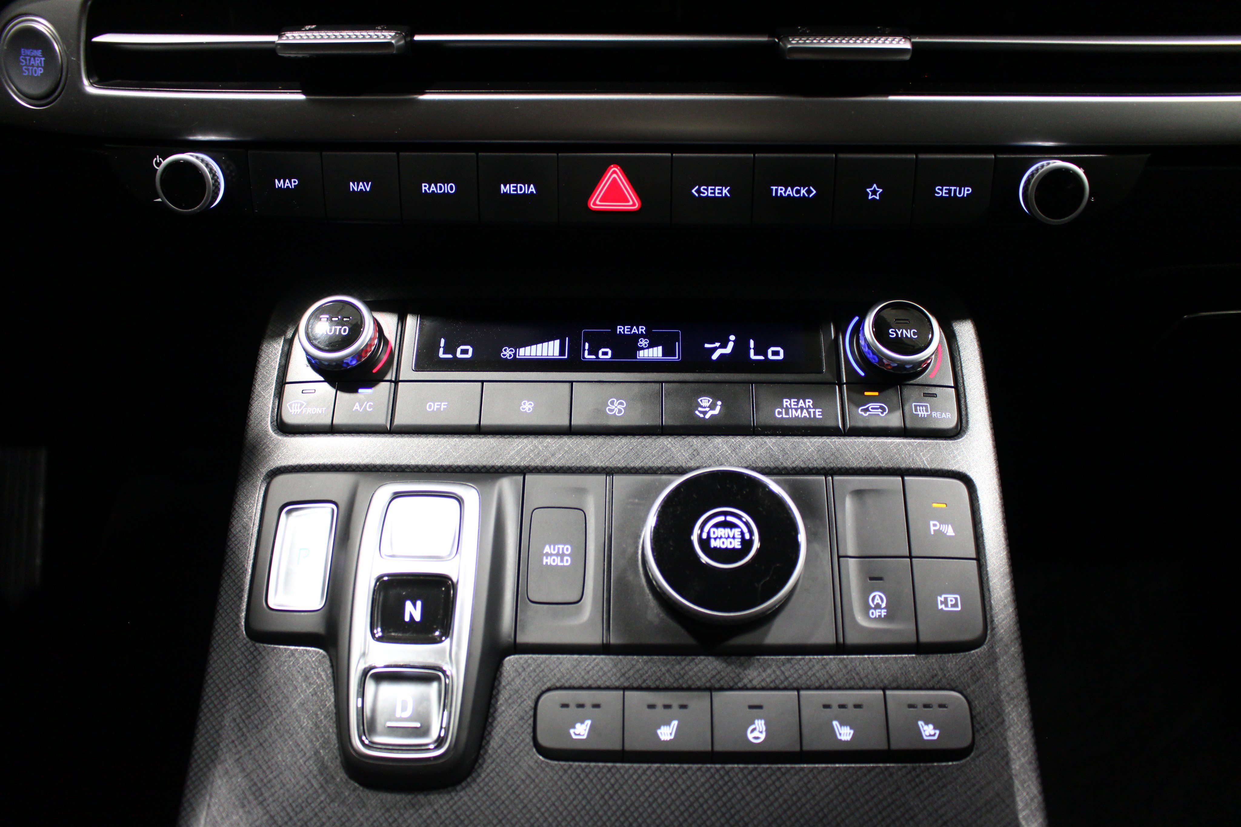 Used 2023 Abyss Black Pearl Hyundai Limited image 18