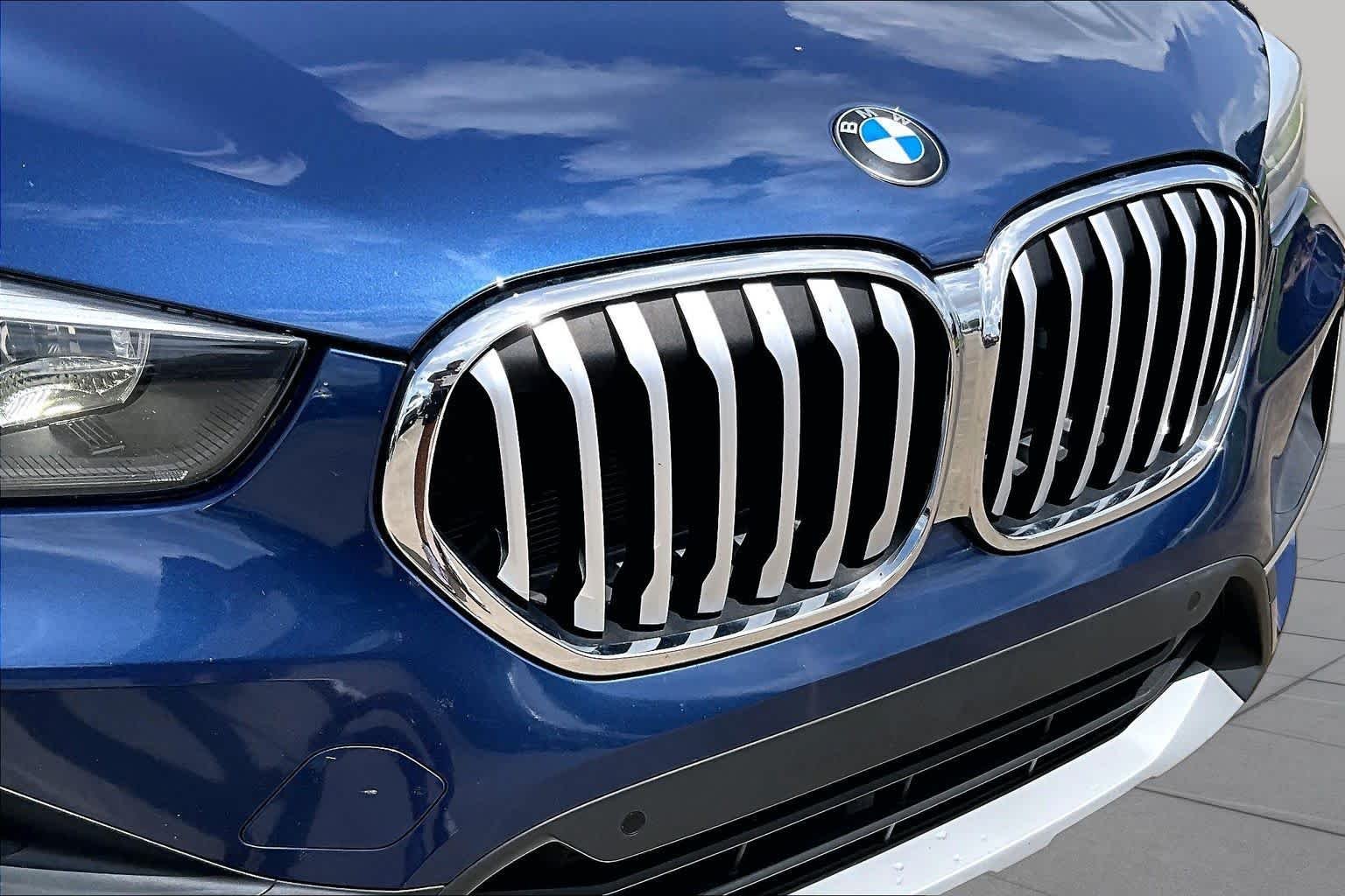 Used 2021 Phytonic Blue Metallic BMW sDrive28i image 28