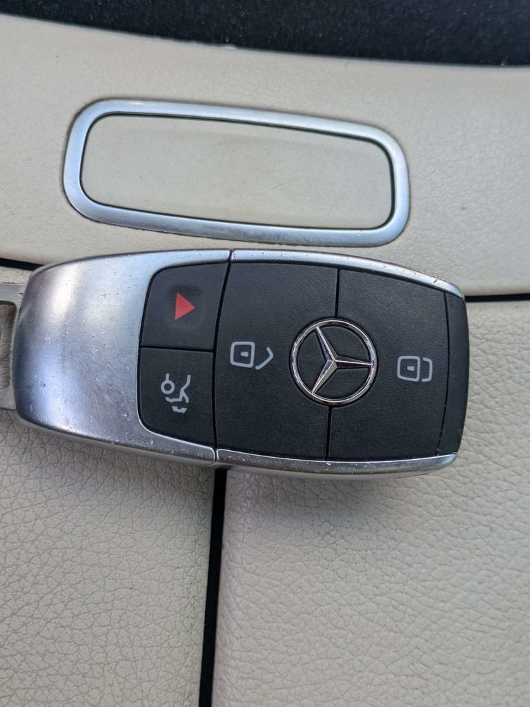 Used 2022 Blue Mercedes-Benz CLA 250 image 33