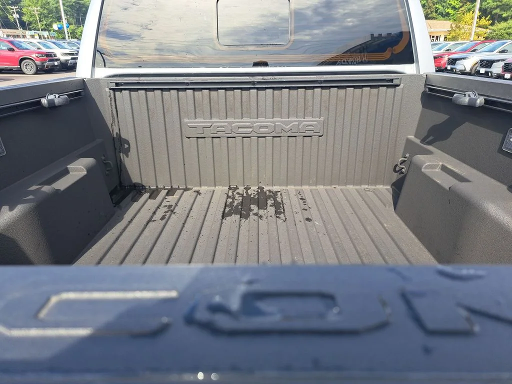 2024 Toyota Tacoma SR5 - Photo 31
