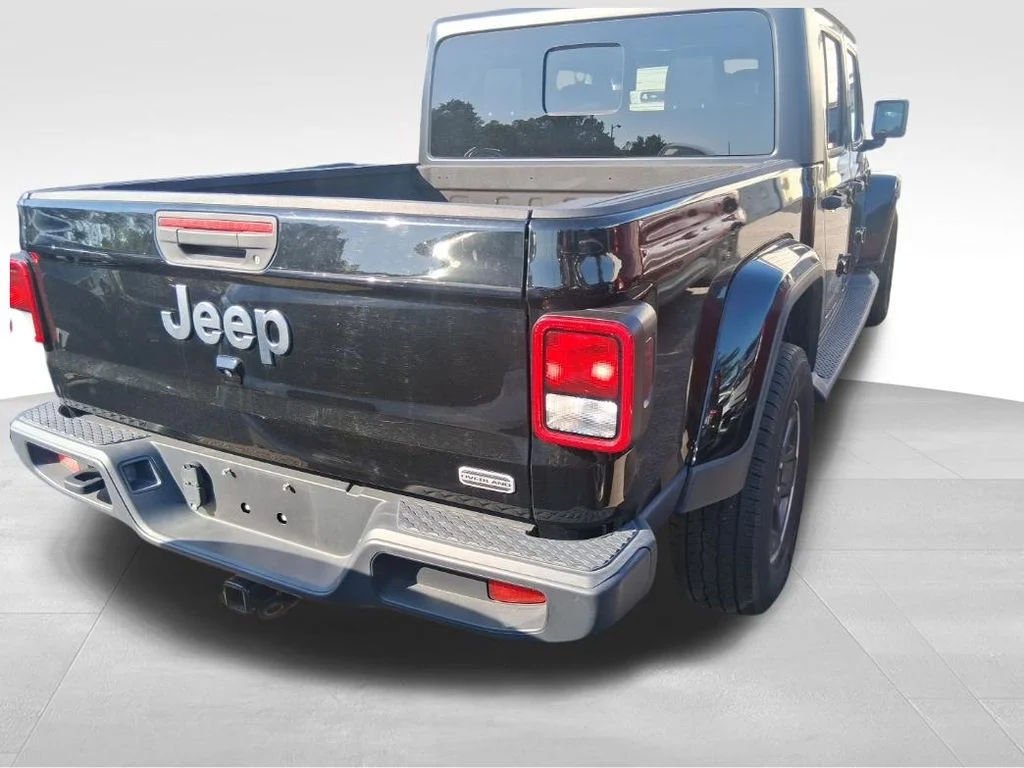 Used 2021 Black Jeep Overland image 5