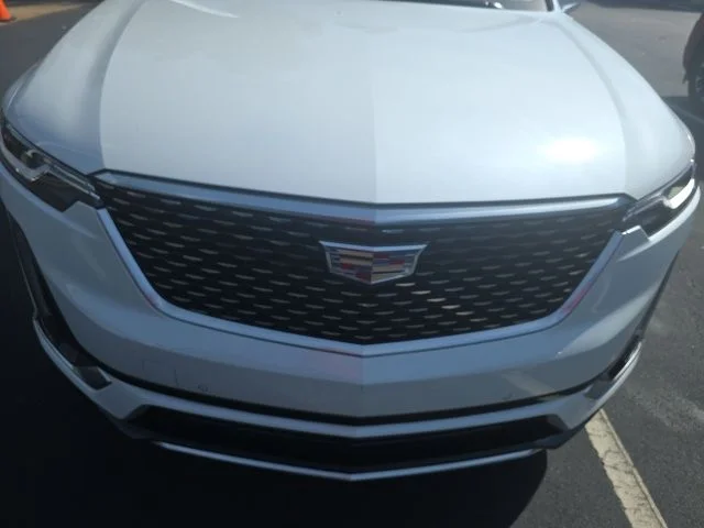 Used 2025 White Cadillac Luxury image 6