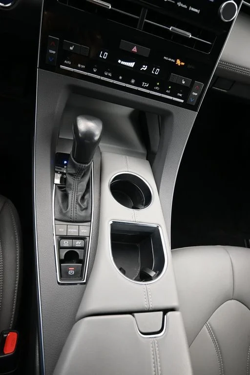2022 Toyota Avalon XLE - Photo 13