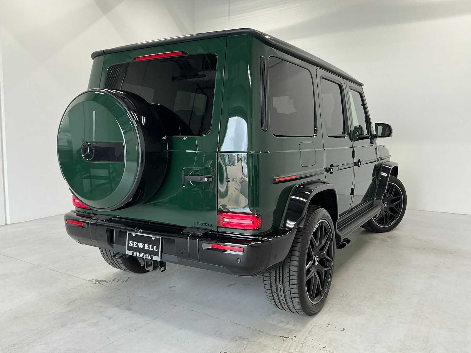 Certified Used 2025 MANUFAKTUR Deep Green Mercedes-Benz AMG® G 63 image 4