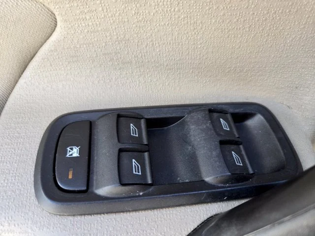 Used 2018 White Ford SE image 36