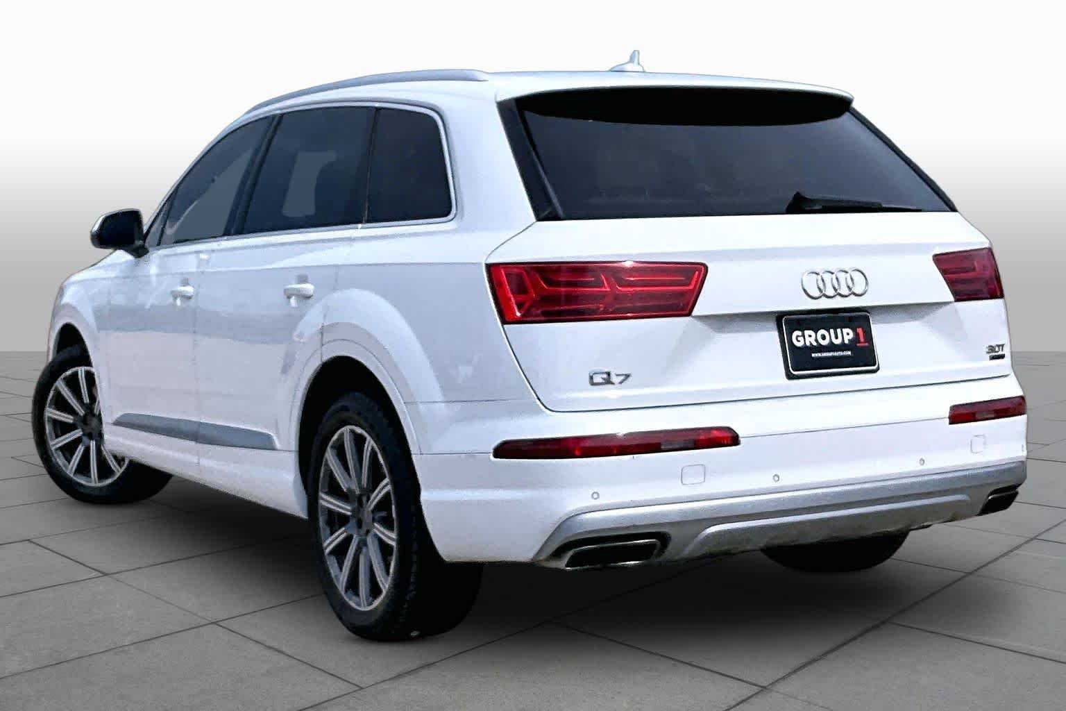 Used 2018 Carrara White Audi Premium image 12