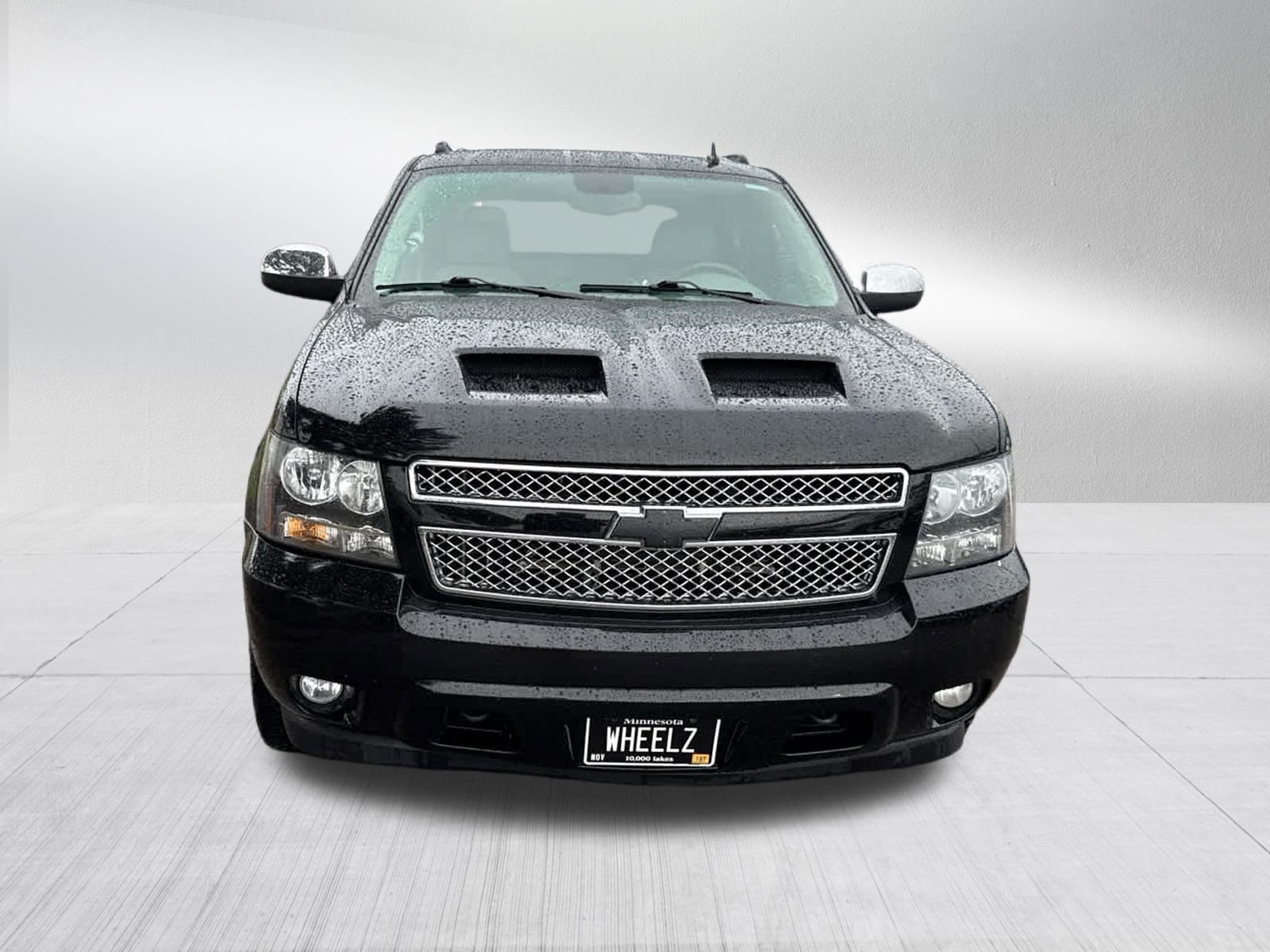 Used 2013 Chevrolet Avalanche LTZ with VIN 3GNTKGE76DG141699 for sale in Brooklyn Center, Minnesota