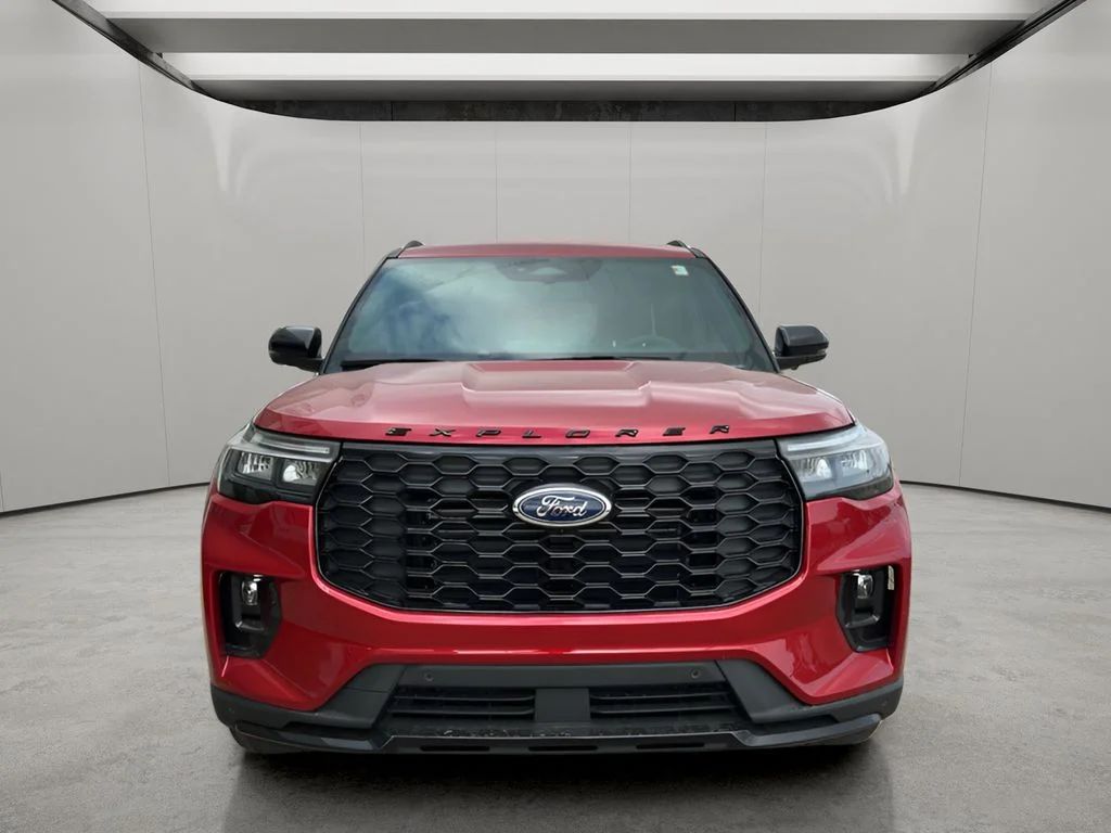 New 2026 Rapid Red Metallic Tinted Clearcoat Ford ST-Line image 8