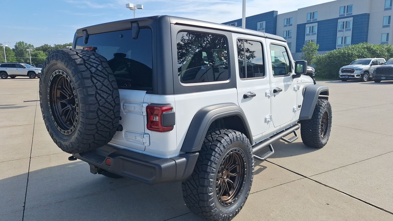 New 2026 Bright White Clearcoat Jeep Sport S image 4