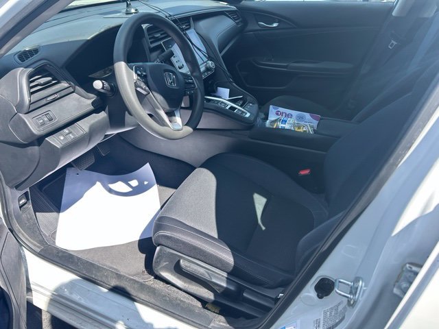 Used 2022 White Honda EX image 10