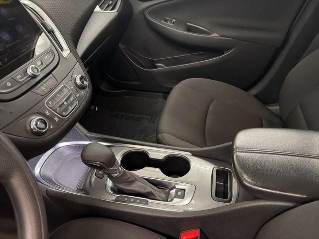 Used 2024 Mineral Gray Metallic Chevrolet LT image 30