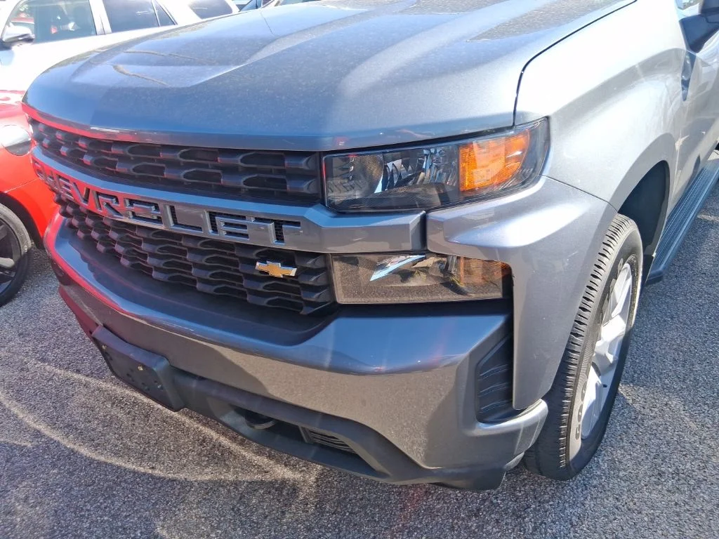 Used 2020 Gray Chevrolet Custom image 2