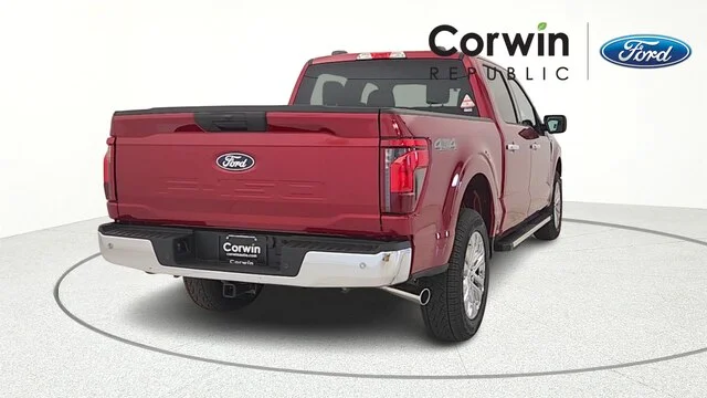 New 2026 Ruby Red Metallic Tinted Clearcoat Ford XLT image 30
