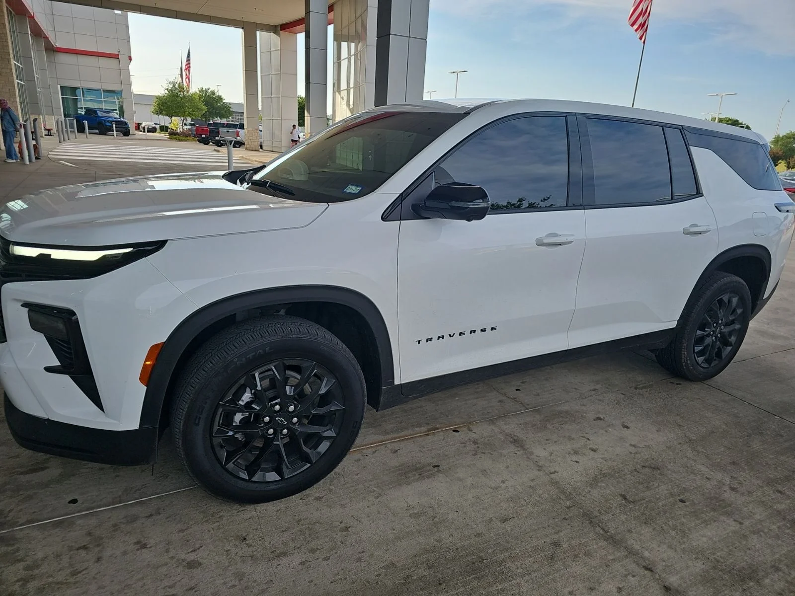 2024 Chevrolet Traverse FWD LS's photo