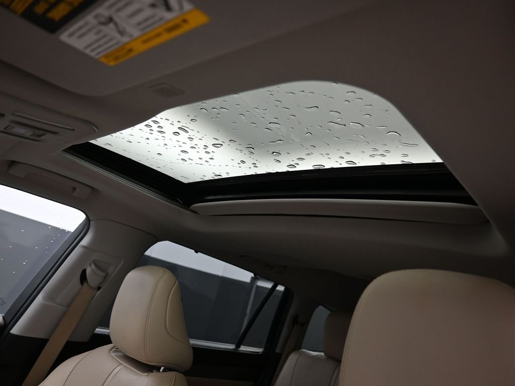 Used 2022  Toyota Limited image 28