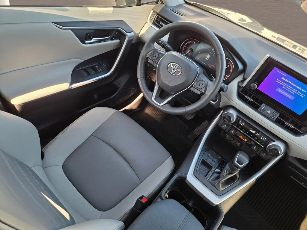 Used 2023 Silver Toyota XLE Premium image 17
