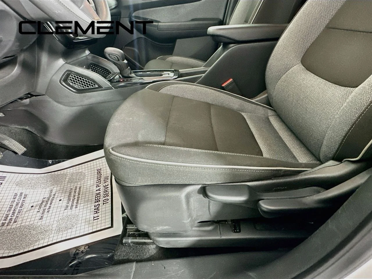 Certified Used 2025 Summit White Chevrolet LT image 27
