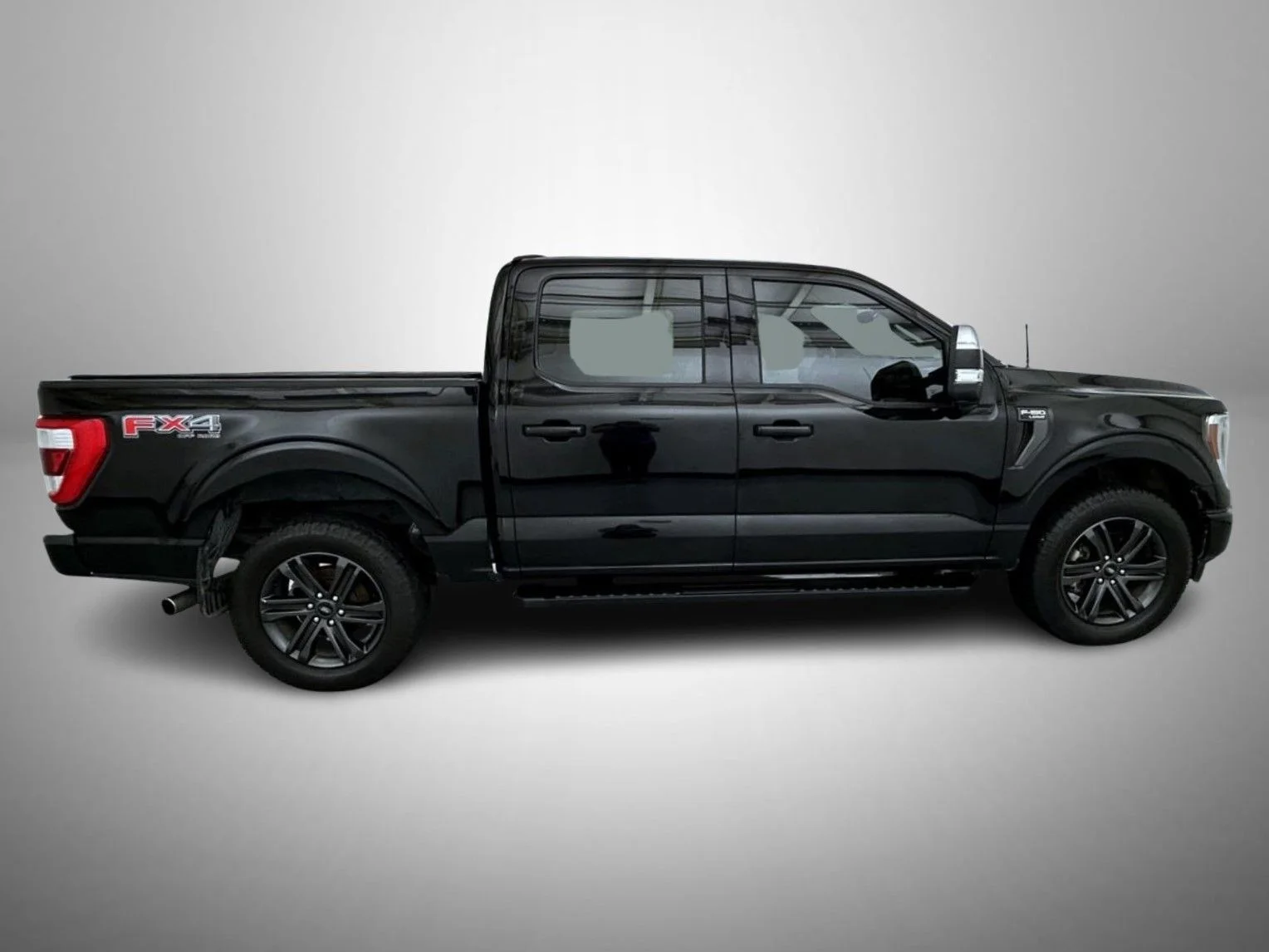 Used 2022 Black Ford Lariat image 4