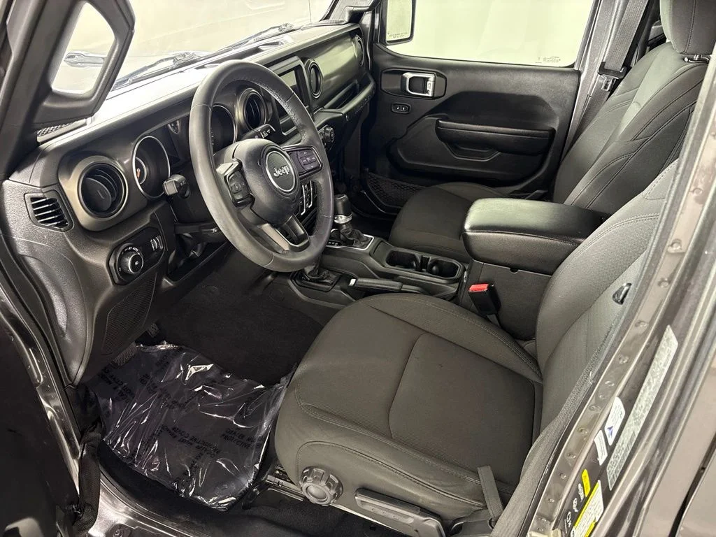 Used 2023 Gray Jeep Sport S image 24