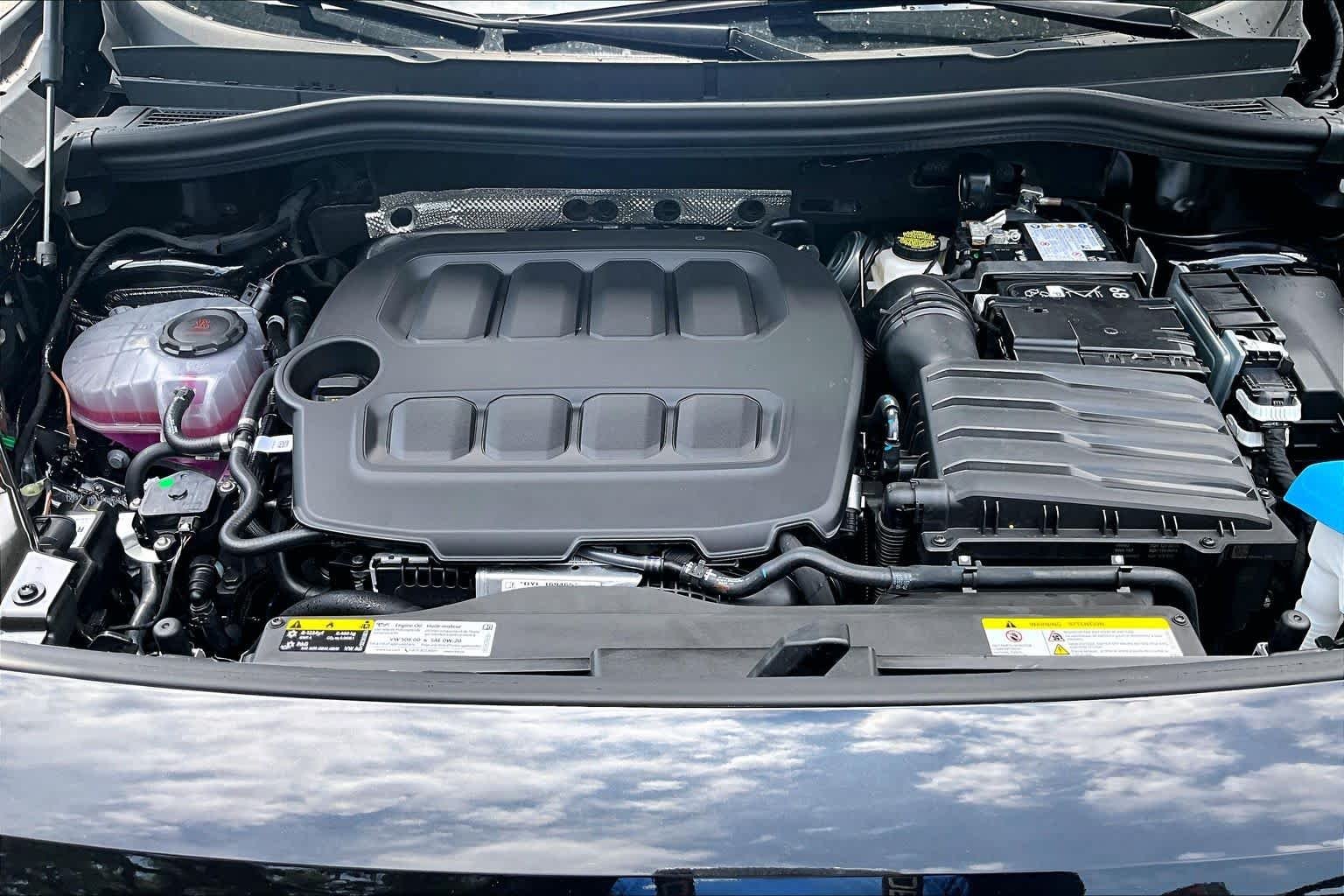 New 2026 Deep Black Pear Volkswagen 2.0T SE R-Line Black image 16
