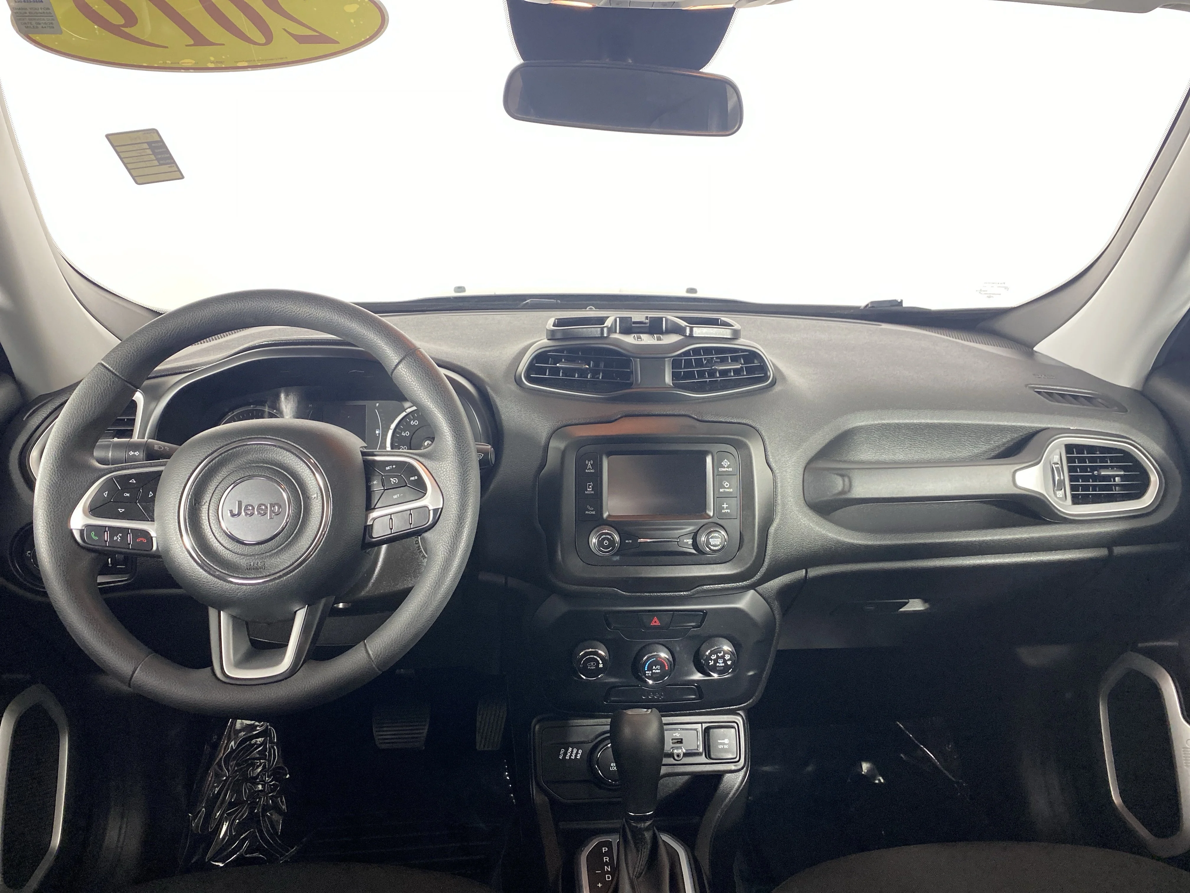 Used 2019 Granite Crystal Metallic Clearcoat Jeep Sport image 17