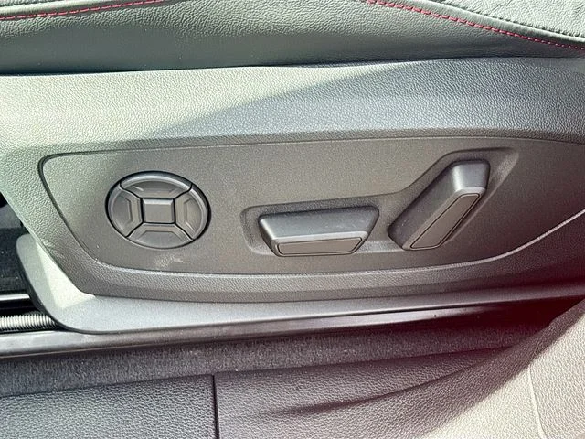 Used 2025  Audi Premium Plus image 20