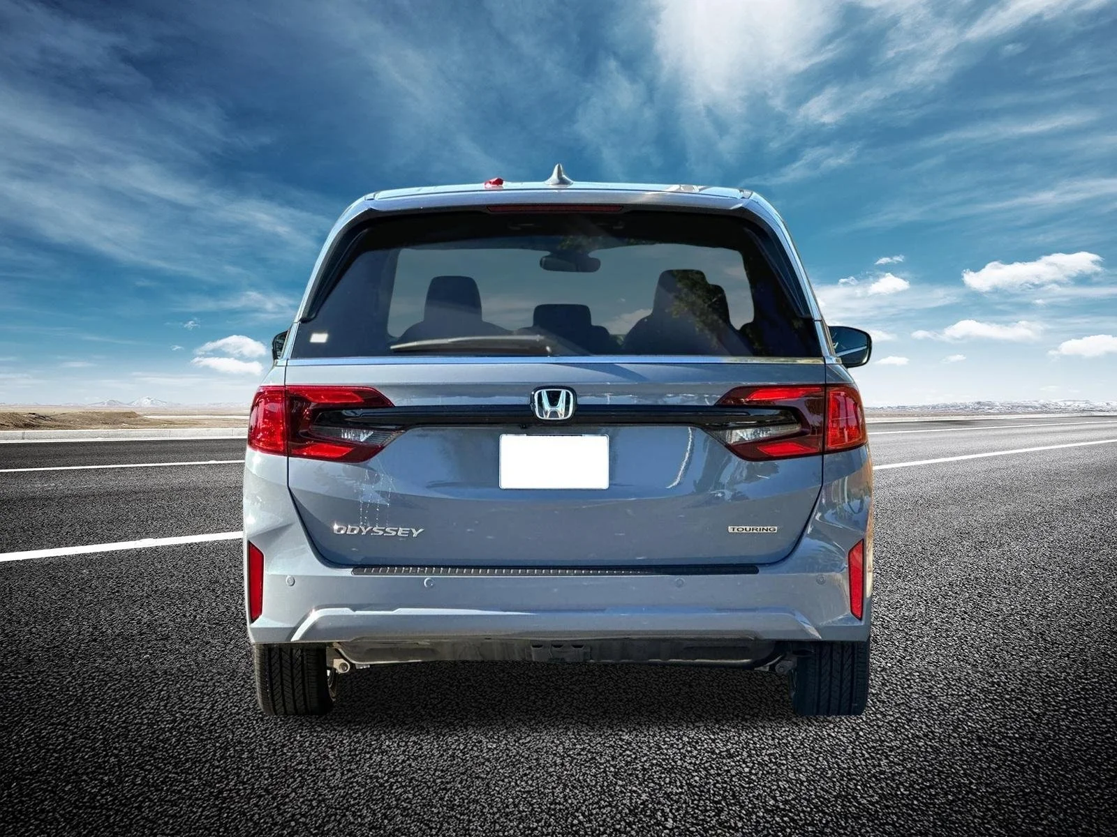 New 2026 Sonic Gray Pearl Honda Touring image 4