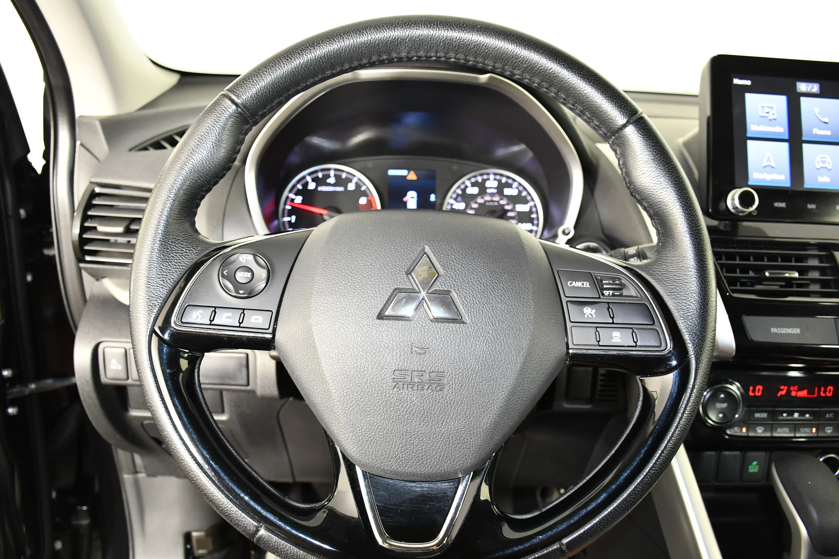 Certified Used 2025 Black Mitsubishi SE image 19