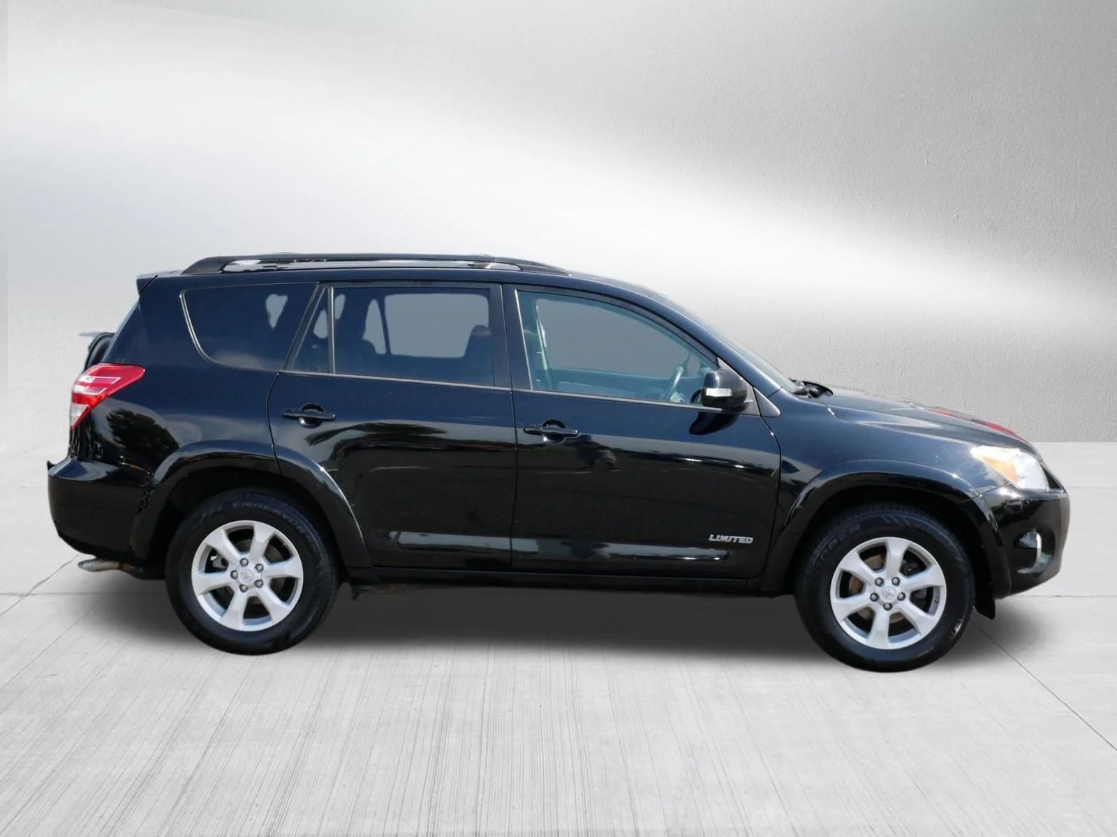 Used 2011 Black Toyota Ltd image 8