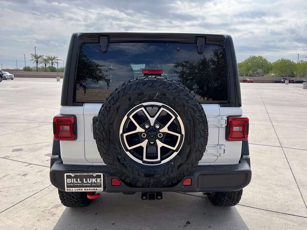 Certified Used 2025 White Jeep Rubicon image 9