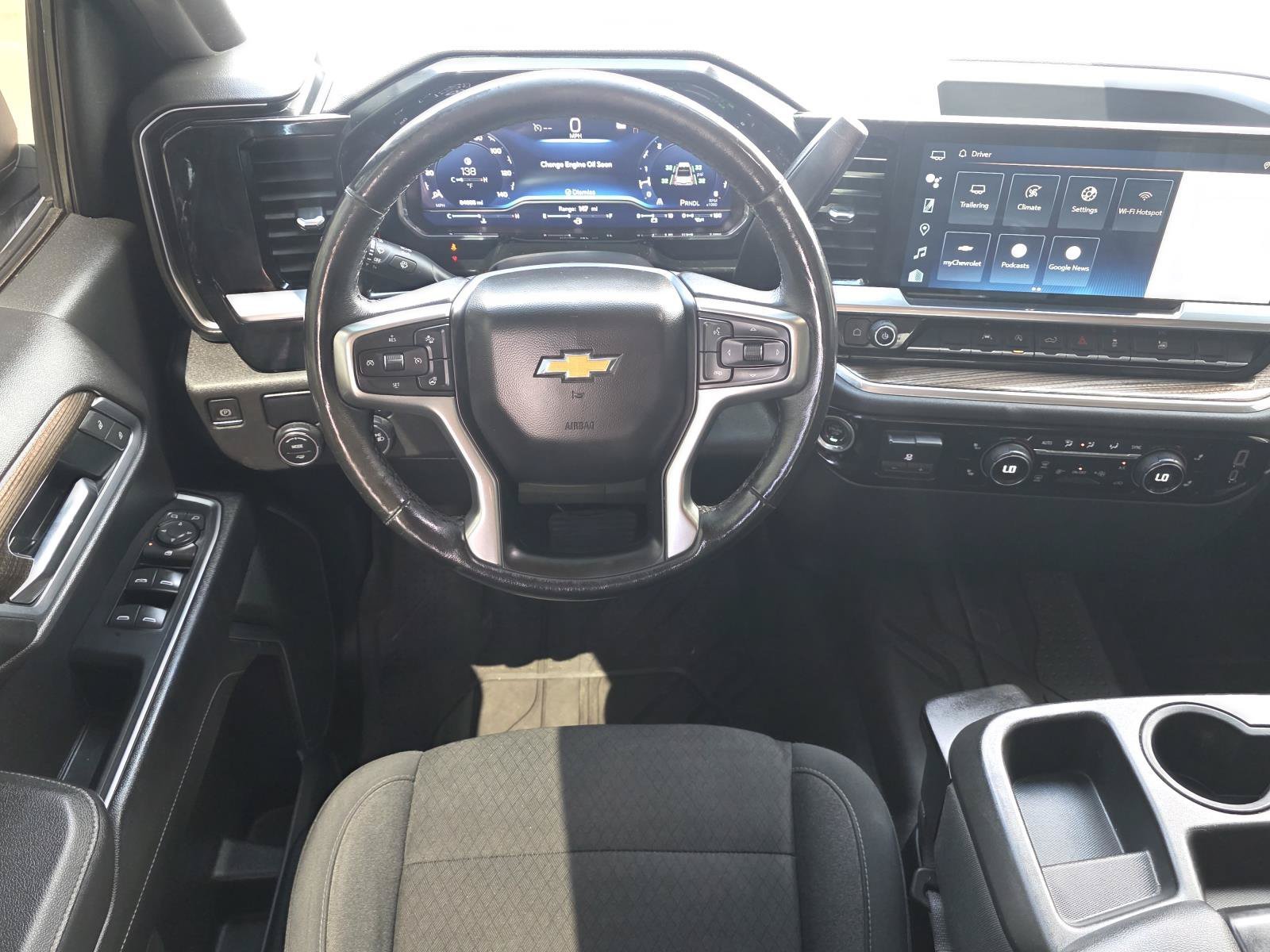 Used 2022 Summit White Chevrolet LT image 9
