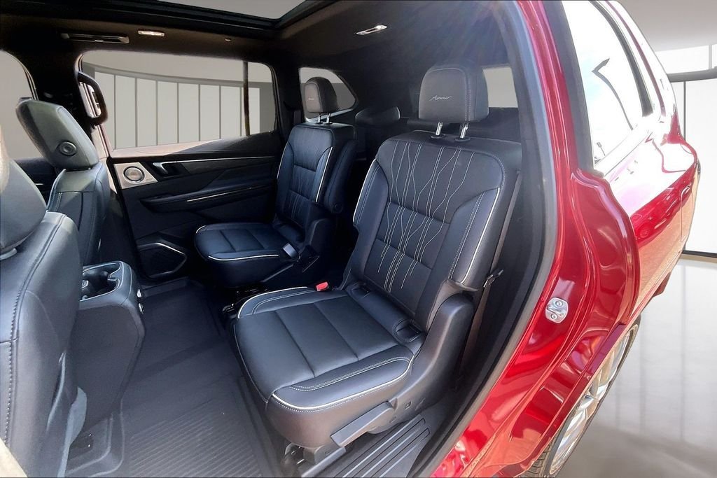 Used 2025 Red Buick Avenir image 28