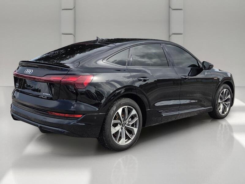 Used 2021 Brilliant Black AUDI PREMIUM PLUS QUATTRO image 5