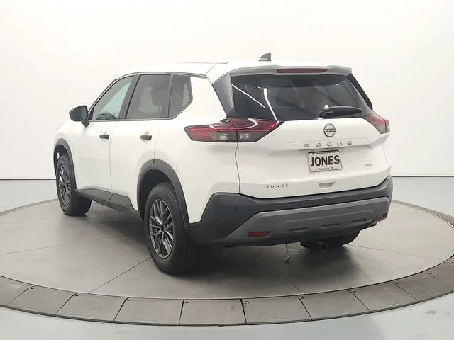 Used 2023 White Nissan S image 6