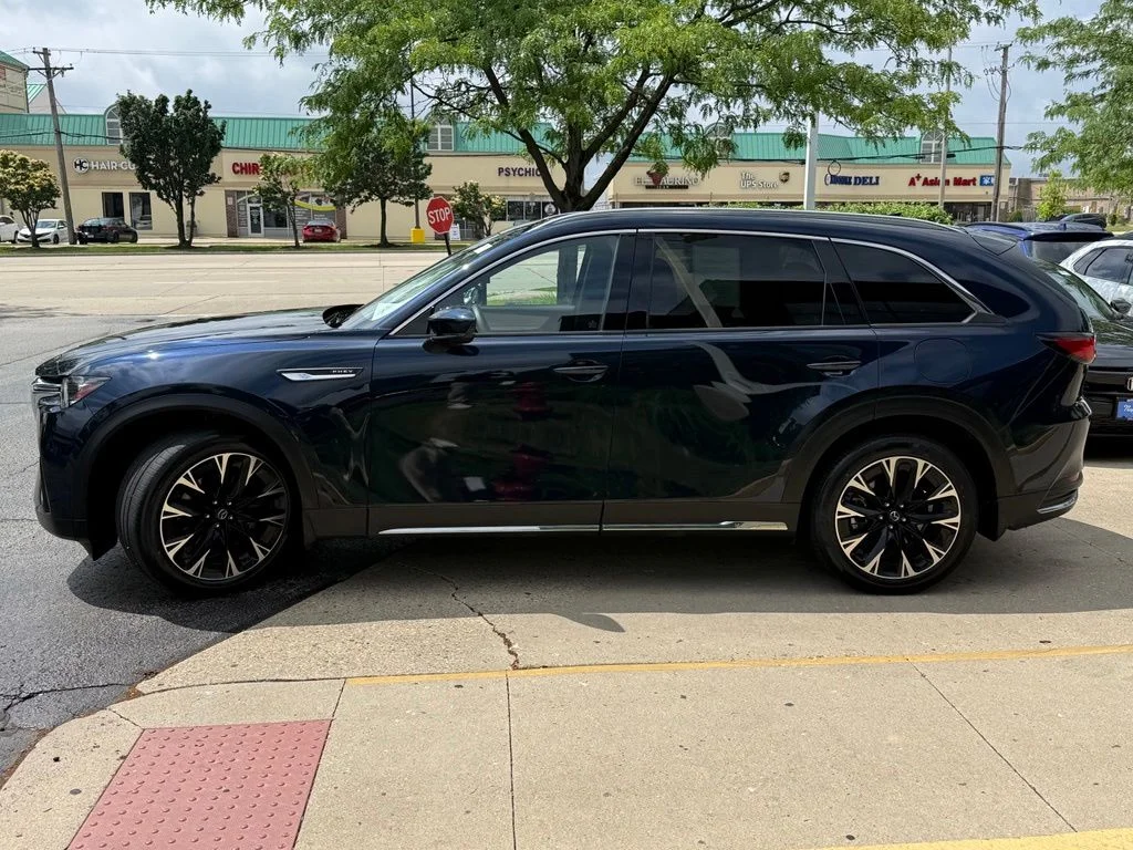Used 2024 Blue Mazda Premium image 4