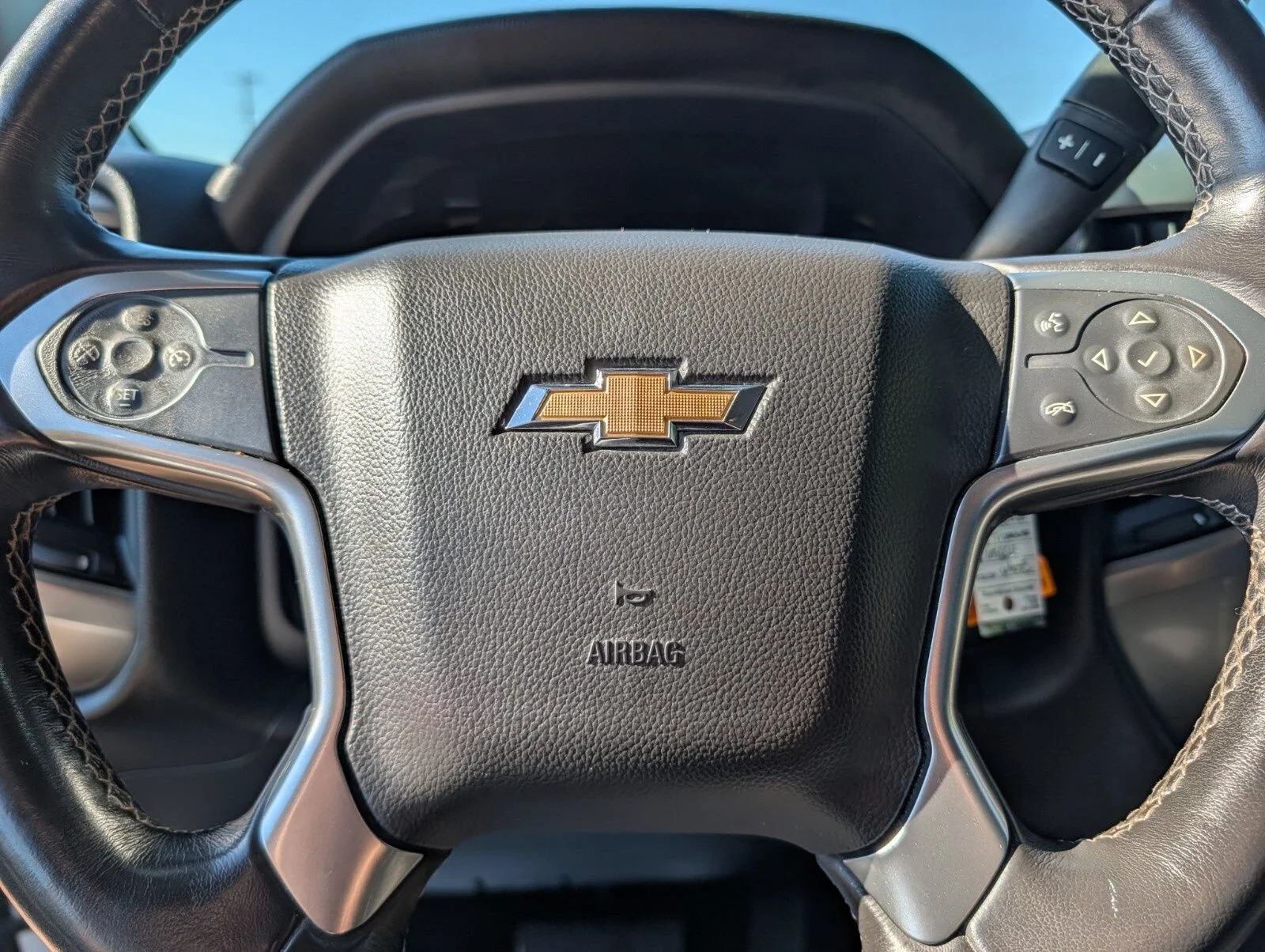 Used 2017 SUMMIT WHITE Chevrolet LT image 27