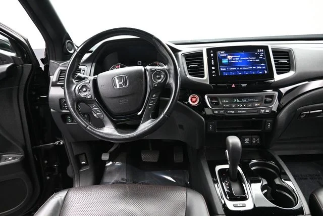 Used 2018  Honda Black Edition image 17